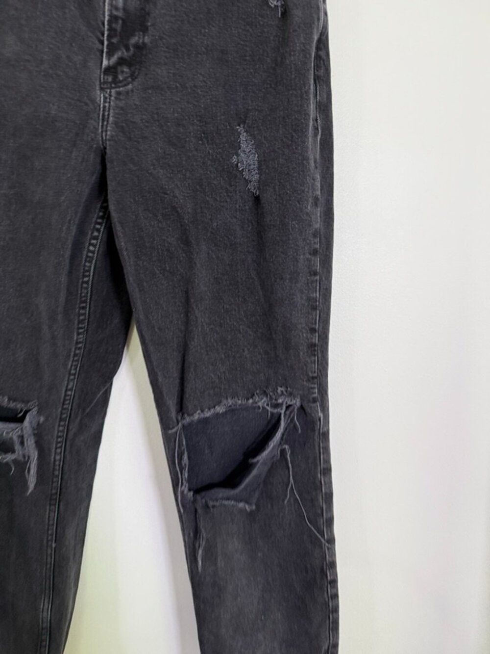 $110 Abercrombie & Fitch Curve Love '90s Straight Ultra High Rise Jeans Size 30 - Picture 6 of 8